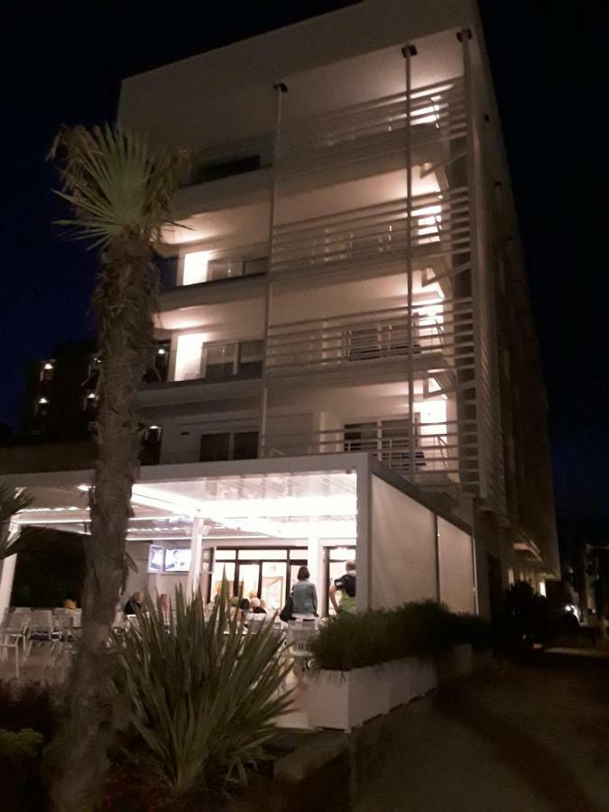 Hotel Strand A Frontemare Lido di Jesolo Ngoại thất bức ảnh