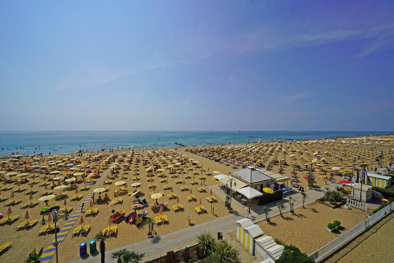 Hotel Strand A Frontemare Lido di Jesolo Ngoại thất bức ảnh